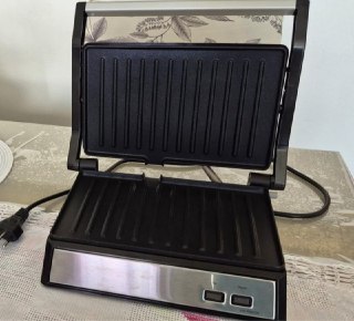 Sanduicheira E Grill Maxx Clean 1000w Philco