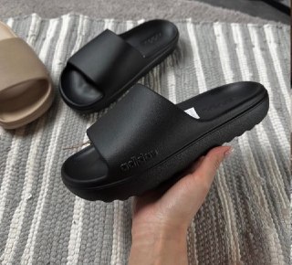 Chinelo Adilette Lumia Adidas