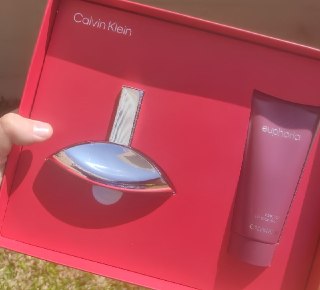 Kit Calvin Klein (Perfume Euphoria 100ml + Loção Corporal 100ml)