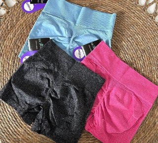 Short De Academia Push Up Selene