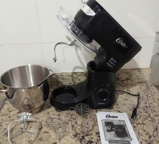 Batedeira Planetária Bowl Inox III Oster - 127v