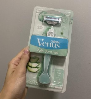 1 unid. Gillette Venus Pele Sensível C/ Aloe Vera