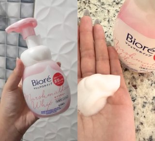 Sabonete Facial em Espuma Bioré Marshmallow Whip