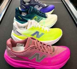 Tênis New Balance Feminino Fuelcell Rebel V5