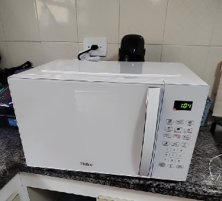 Microondas Philco 28L 1100W Branco - 127v