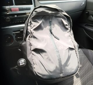 Mochila Notebook Impermeável Entrada Usb - Cinza
