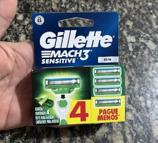 Gillette Mach3 Sensitive Carga Aparelho de Barbear com Aloe - 4 Unidades