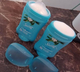 Desodorante Antitranspirante Secret em Barra Jasmine, 45g