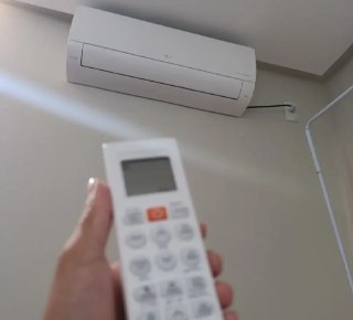 Ar Condicionado Split LG Dual Inverter AI Voice 9.000 BTUs Frio 220v