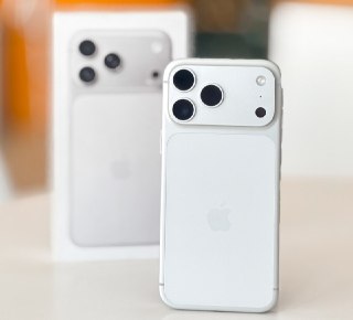 iPhone 17 Pro Max 256GB - Prata
