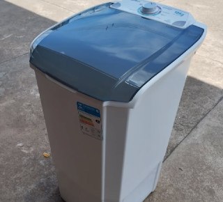 Tanquinho de Lavar Roupa 10Kg Britânia Semiautomático BLR03 220V
