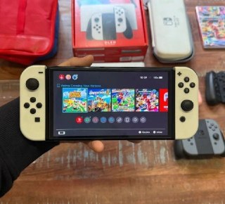 Bundle Nintendo Switch OLED + Super Mario Bros. Wonder + 3 Meses de Assinatura Nintendo Switch Online