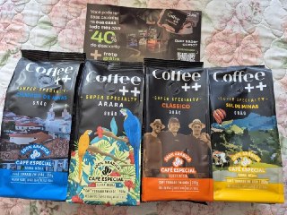 Kit 4 Cafés Especiais em Grãos Coffee+, 250g cada
